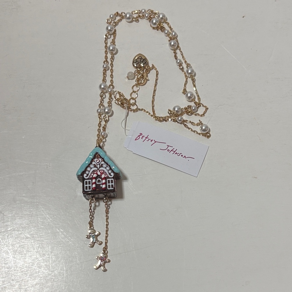 Betsey Johnson Gingerbread House Necklace - Picture 5 of 11